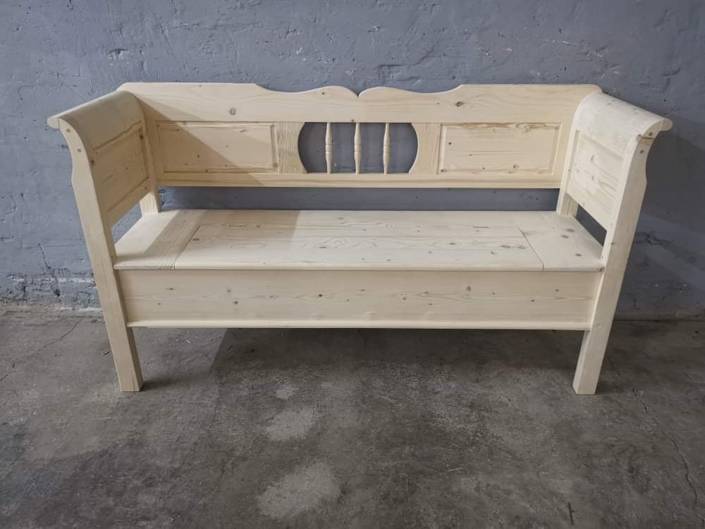 Betétes (kazettás) natúr lóca esztergált pálcikákkal