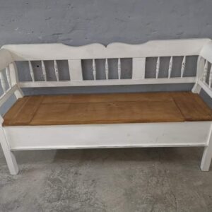 549b7097-aa7a-4d42-b450-a5e957a27c6f