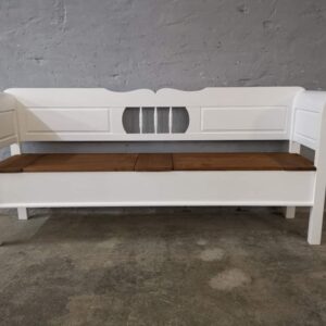 bb039bcf-40f9-4e7e-b81c-fcf9052e005f